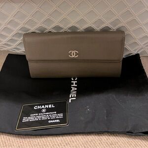 Authentic Chanel grey/etoupe wallet